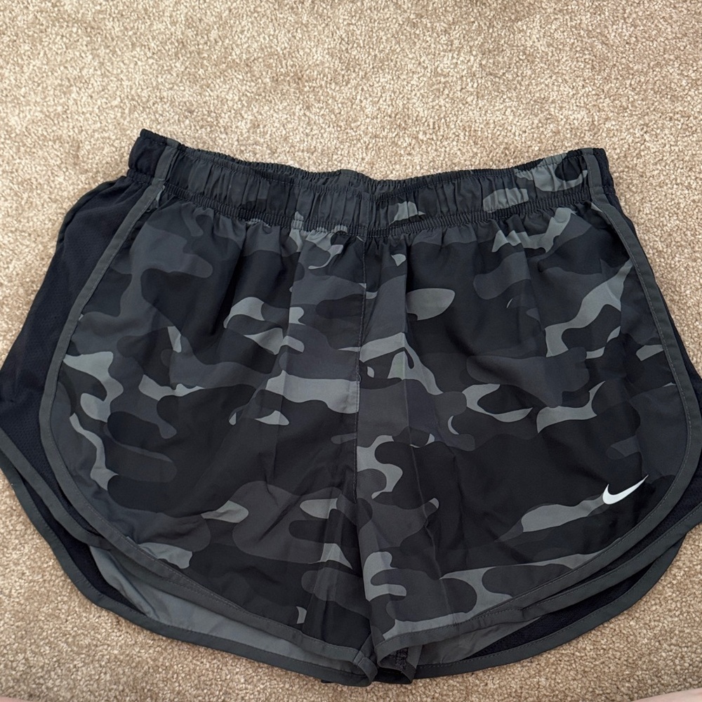 Nike Women's Gray Camo Athletic Shorts